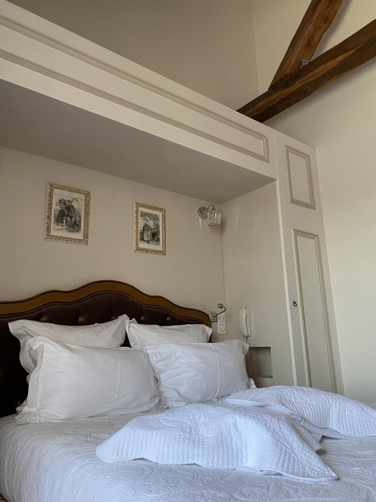 Chateau Laroche-Ploquin Sepmes Bilik gambar